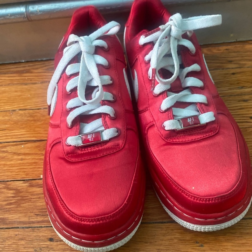 Nike Air Force 1 red velvet